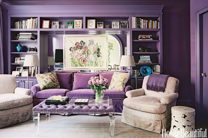 How to decorate a purple room