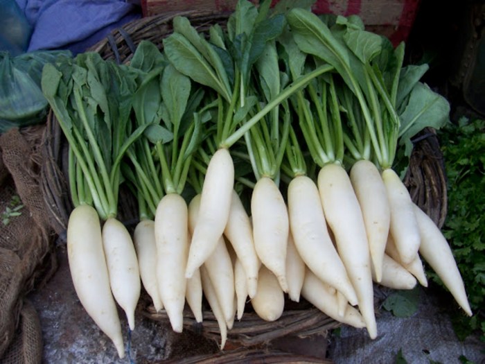 How to cook radish leaves in indian style