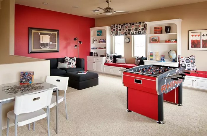 How to decorate a small game room